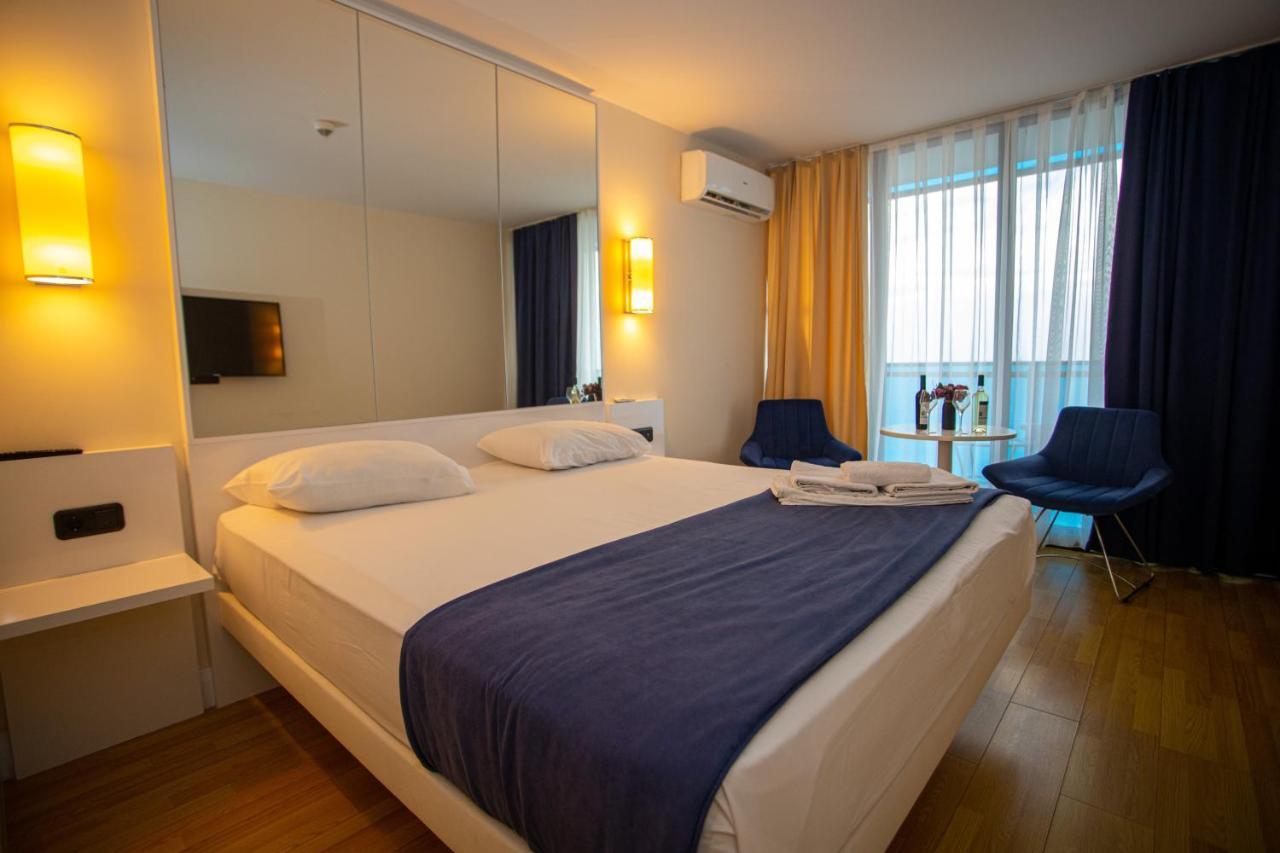Grand Hotel ☆ Orbi City 바투미 외부 사진