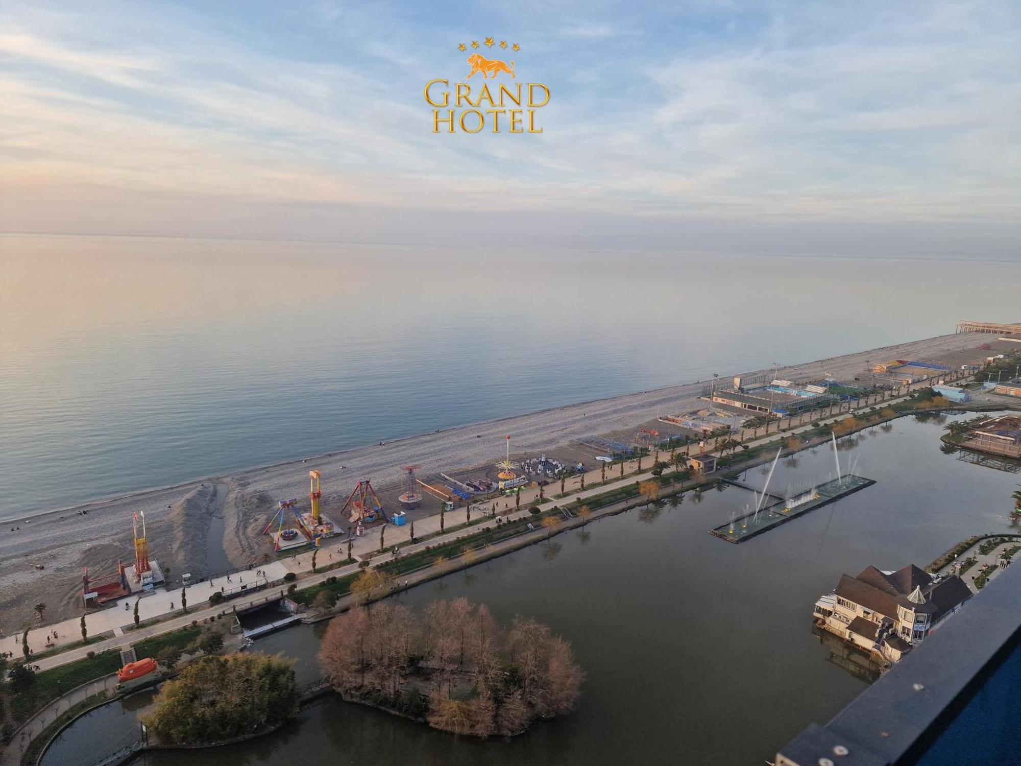 Grand Hotel ☆ Orbi City 바투미 외부 사진