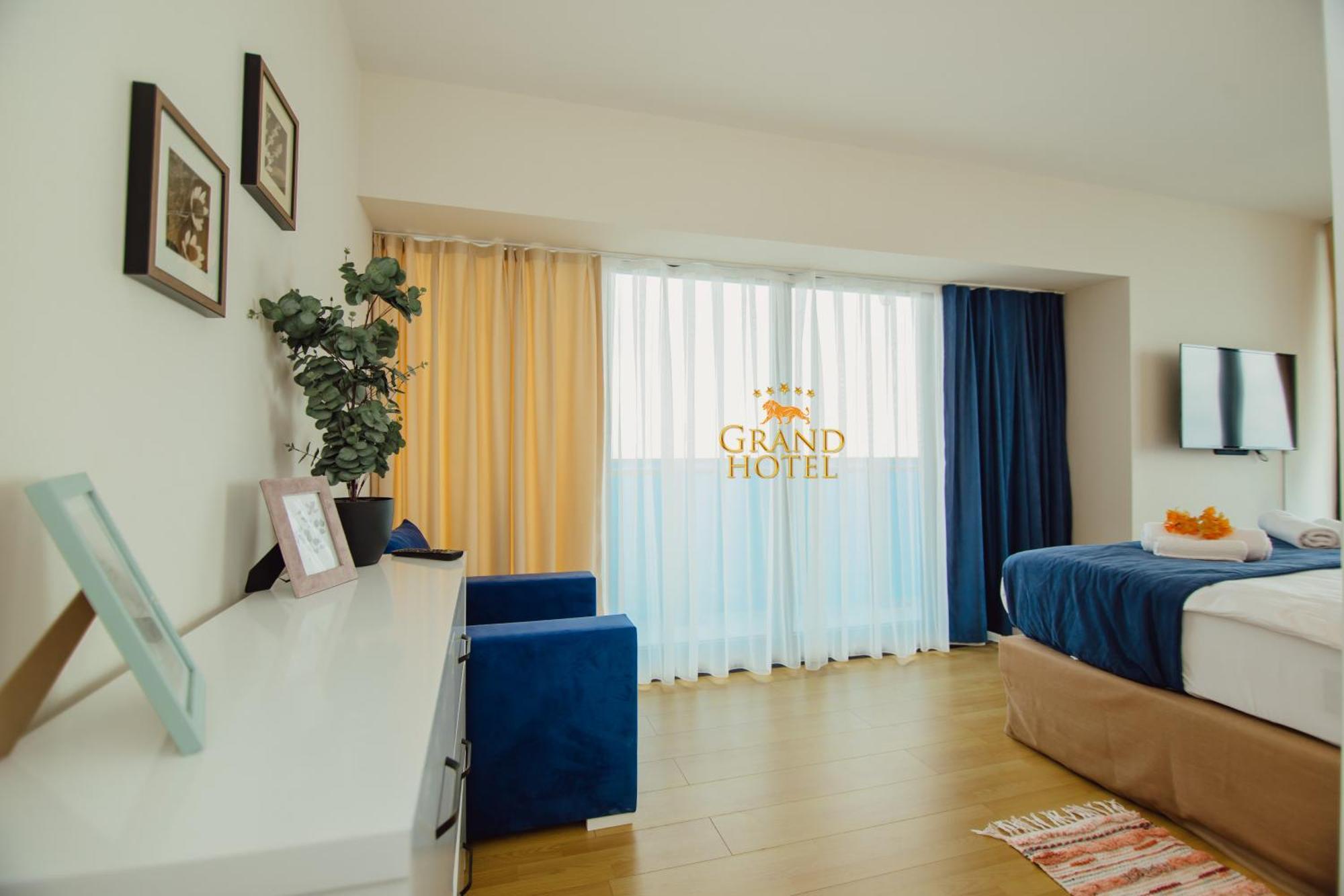 Grand Hotel ☆ Orbi City 바투미 외부 사진